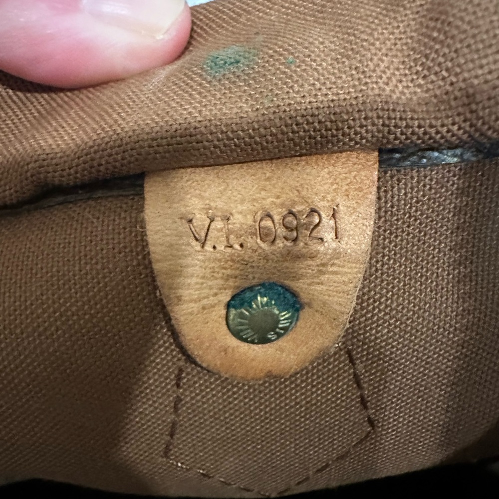 🔥SALE🔥 💎VINTAGE 1991 Louis Vuitton Speedy 30 w/COA, Lock, dusty and gift - Picture 2 of 16